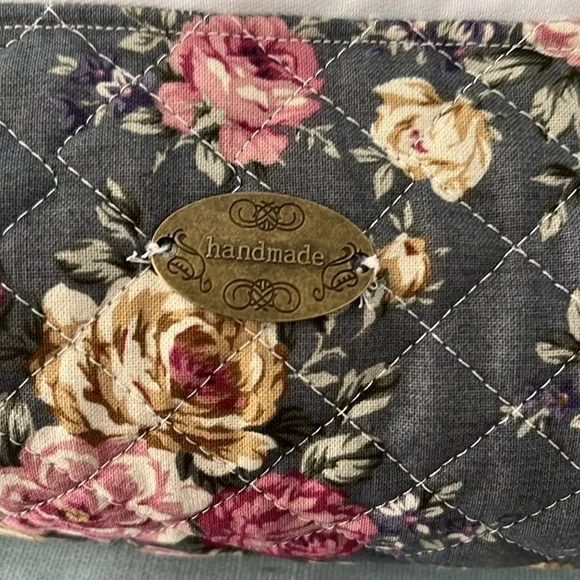 Quilted Floral Makeup Bag - Picture 3 of 11